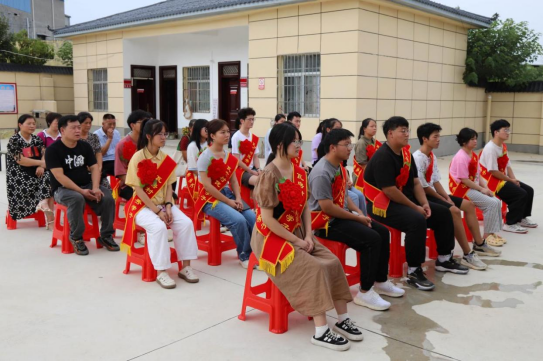 8.28黃淮建工舉行2023年度“金秋助學(xué) 助力夢想啟航”活動183.png